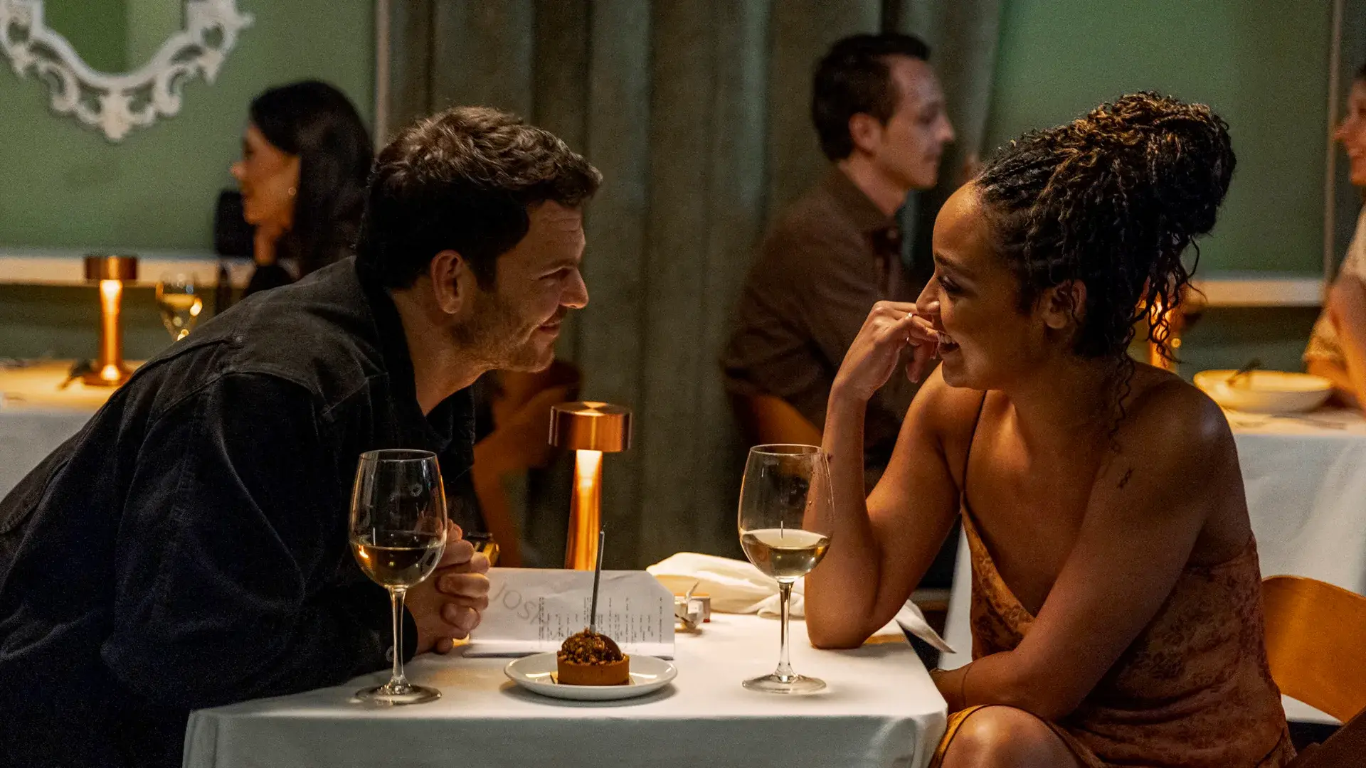 watching-you-cast-68df2eb73ca5f (1)